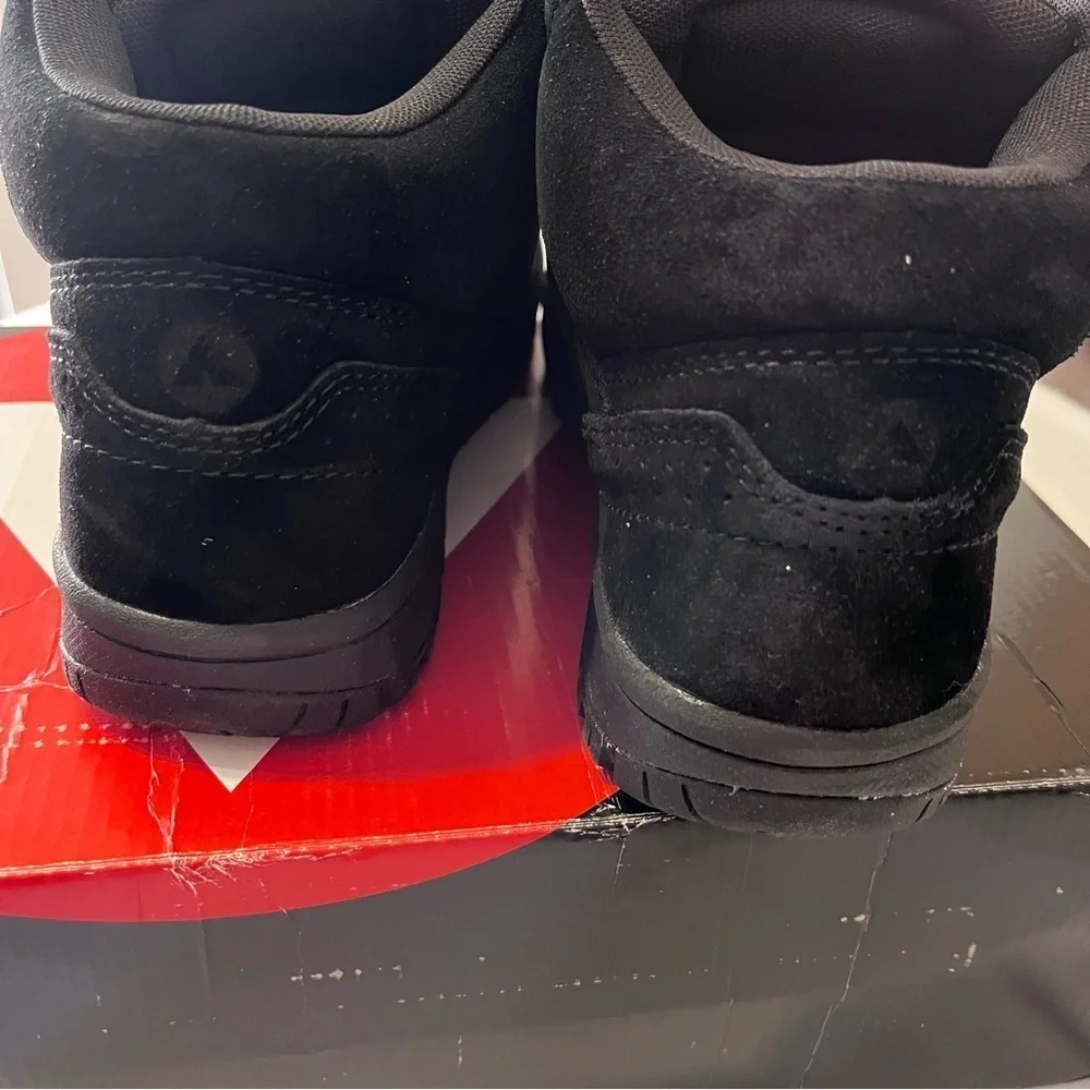 Airwalk slip oil